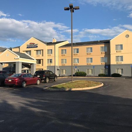 Baymont By Wyndham Chambersburg Hotel Exterior photo