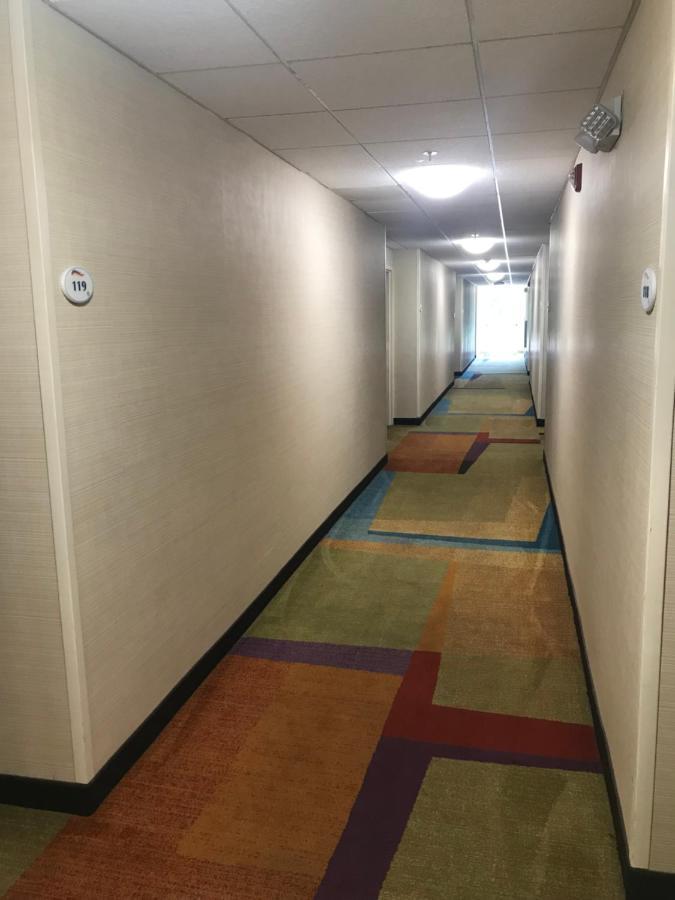Baymont By Wyndham Chambersburg Hotel Exterior photo
